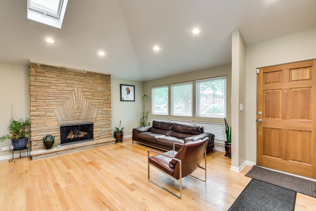8911 Ewing Ave, Evanston, IL 60203 photo 15
