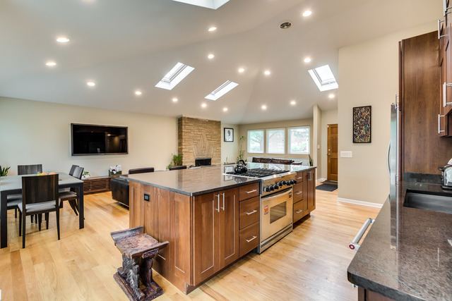8911 Ewing Ave, Evanston, IL 60203 photo 8