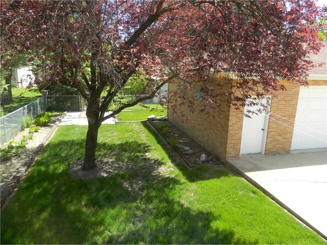 2231 Pine St, Des Plaines, IL 60018 photo 18