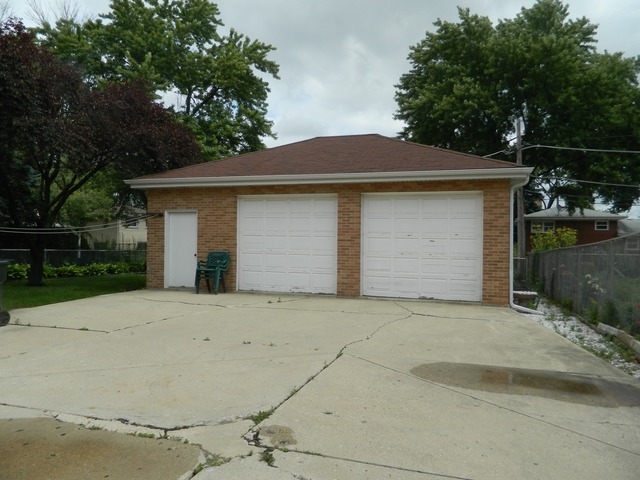 2231 Pine St, Des Plaines, IL 60018 photo 20