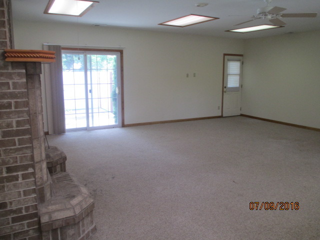 1413 W Bayview Ln, Johnsburg, IL 60051 photo 3