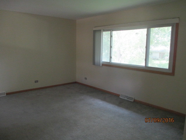 1413 W Bayview Ln, Johnsburg, IL 60051 photo 5
