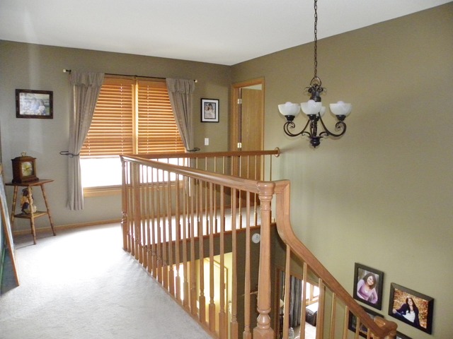 141 Fieldstone Ln, Dixon, IL 61021 photo 8
