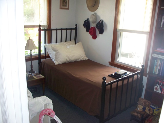 402 Howard Ave, Aurora, IL 60506 photo 7