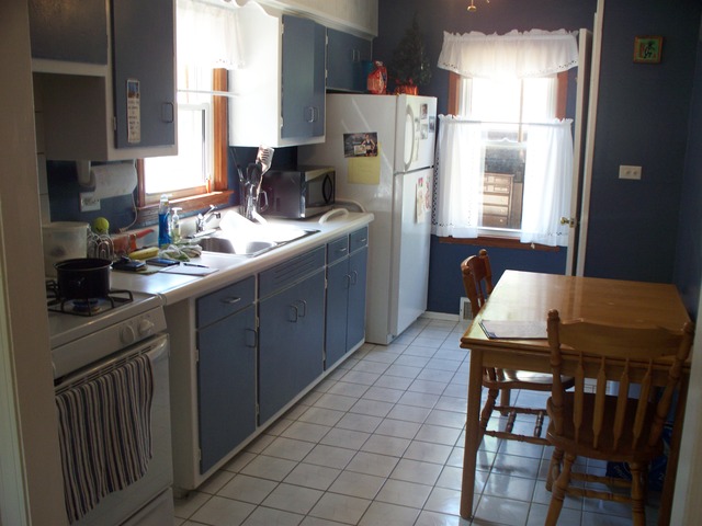 402 Howard Ave, Aurora, IL 60506 photo 5