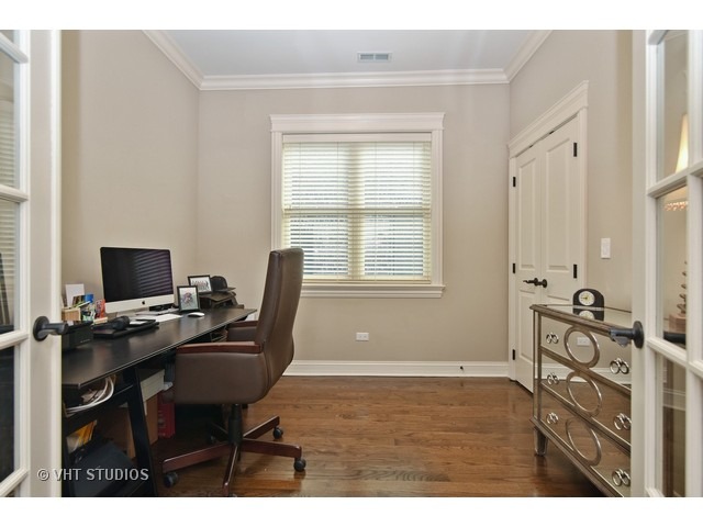 735 W Brompton Ave #3E, Chicago, IL 60657 photo 10