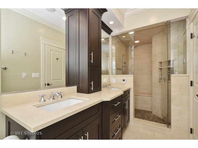 735 W Brompton Ave #3E, Chicago, IL 60657 photo 8