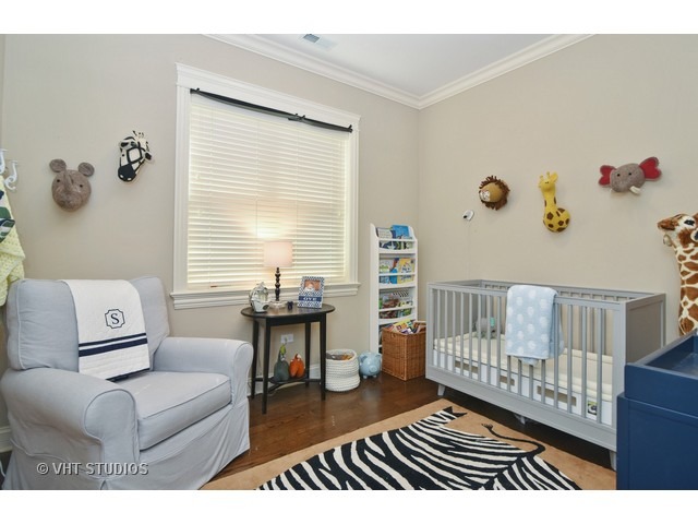 735 W Brompton Ave #3E, Chicago, IL 60657 photo 9