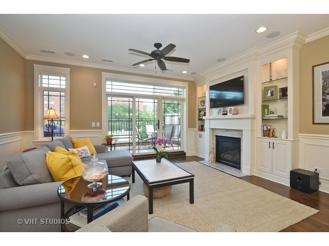 735 W Brompton Ave #3E, Chicago, IL 60657 photo 2