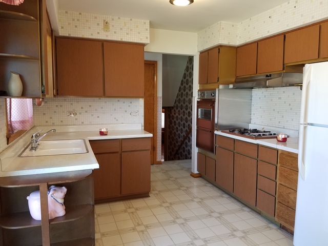 7725 S Octavia Ave, Bridgeview, IL 60455 photo 6