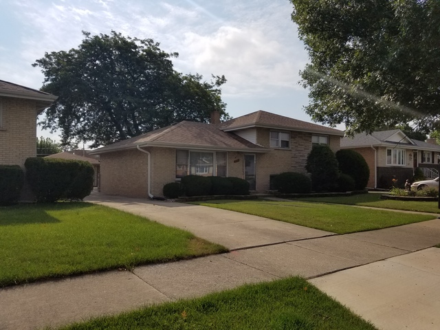 7725 S Octavia Ave, Bridgeview, IL 60455 photo 2