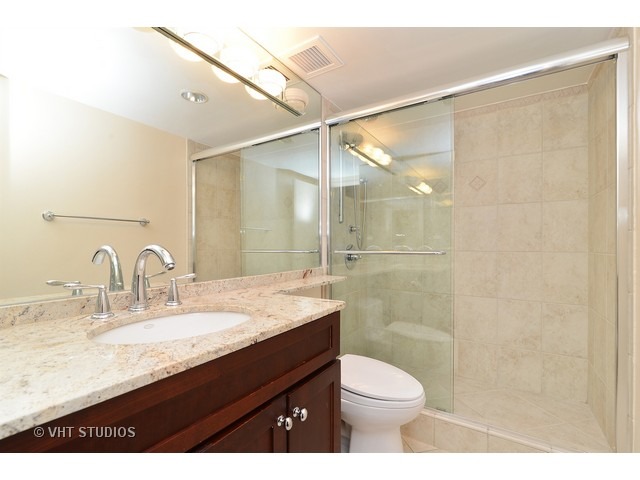 175 E Delaware Pl #7308, Chicago, IL 60611 photo 9