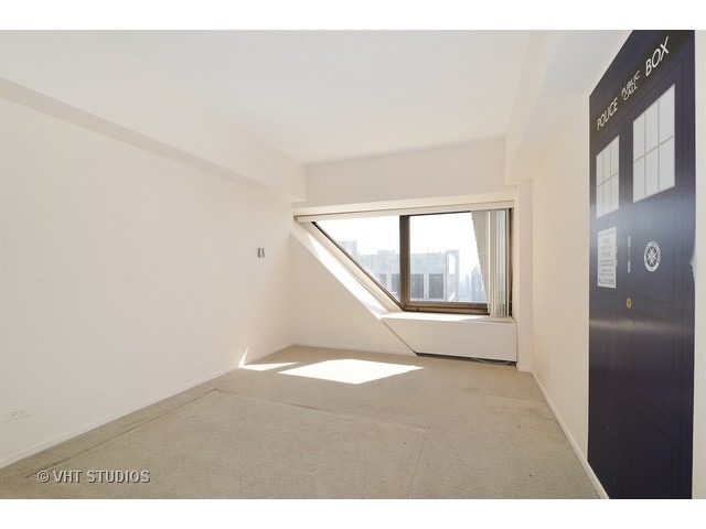 175 E Delaware Pl #7308, Chicago, IL 60611 photo 7