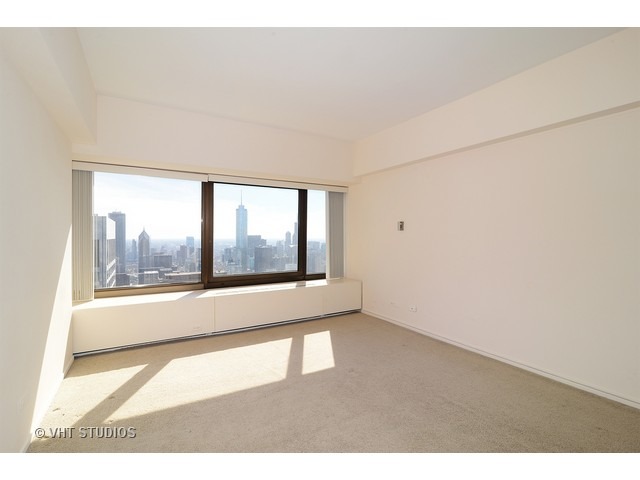 175 E Delaware Pl #7308, Chicago, IL 60611 photo 8