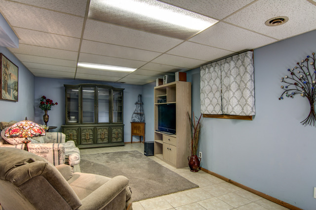 11807 Balsa Ln, Roscoe, IL 61073 photo 14
