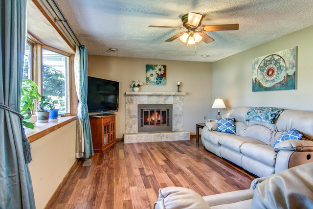 11807 Balsa Ln, Roscoe, IL 61073 photo 3