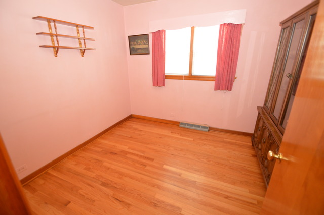 4736 S Laporte Ave, Chicago, IL 60638 photo 6