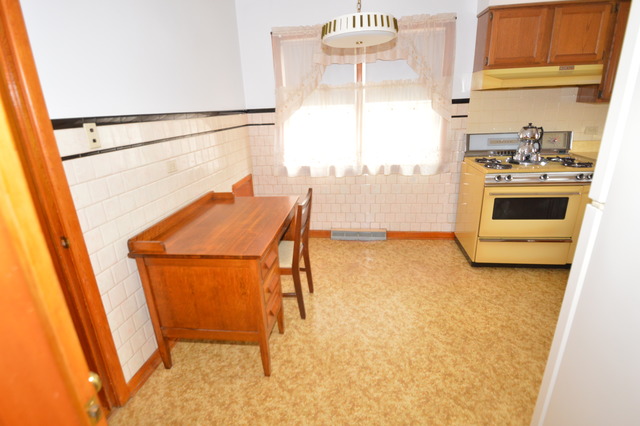 4736 S Laporte Ave, Chicago, IL 60638 photo 10
