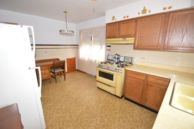 4736 S Laporte Ave, Chicago, IL 60638 photo 8