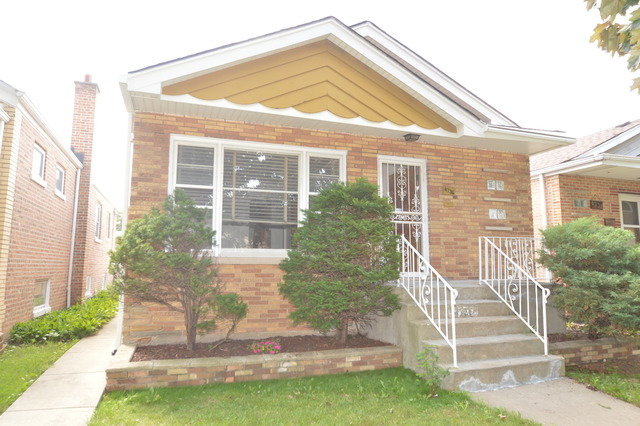 4736 S Laporte Ave, Chicago, IL 60638 photo 1