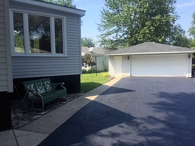 3474 N Schultz Dr, Lansing, IL 60438 photo 3
