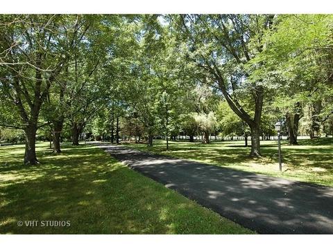 2501 N Riverside Dr, Mchenry, IL 60051 photo 2