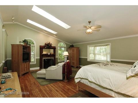 2501 N Riverside Dr, Mchenry, IL 60051 photo 8