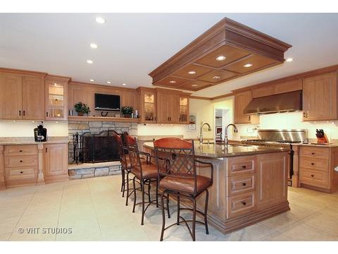 2501 N Riverside Dr, Mchenry, IL 60051 photo 4