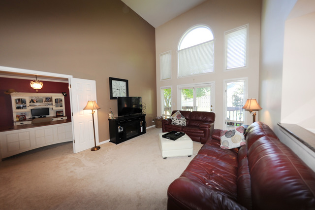 2627 Kettlehook Dr, Elgin, IL 60124 photo 8