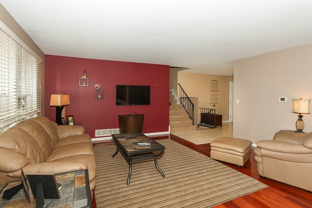 505 Fall Cir, Roselle, IL 60172 photo 6