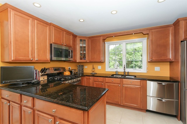 505 Fall Cir, Roselle, IL 60172 photo 7