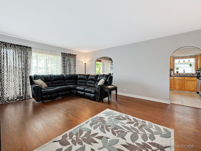 427 S Oak Glen Dr, Bartlett, IL 60103 photo 6
