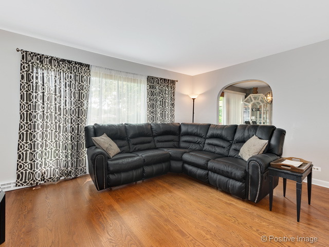 427 S Oak Glen Dr, Bartlett, IL 60103 photo 7