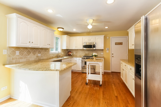 4697 Providence Rd, Gurnee, IL 60031 photo 4