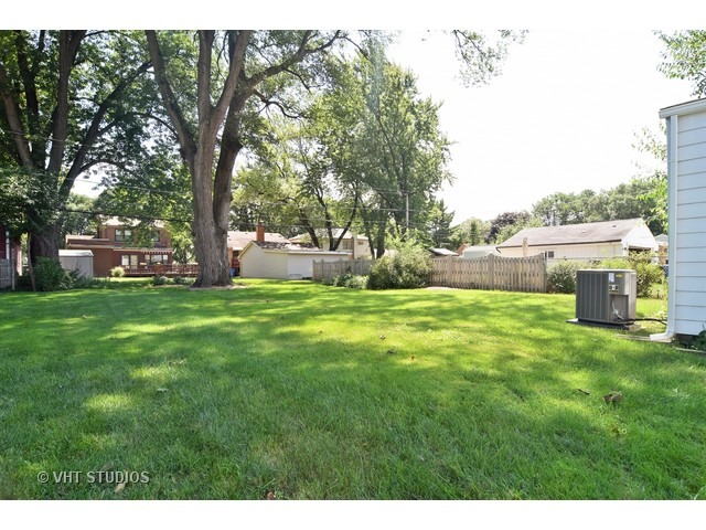 119 N Main St, Mount Prospect, IL 60056 photo 15