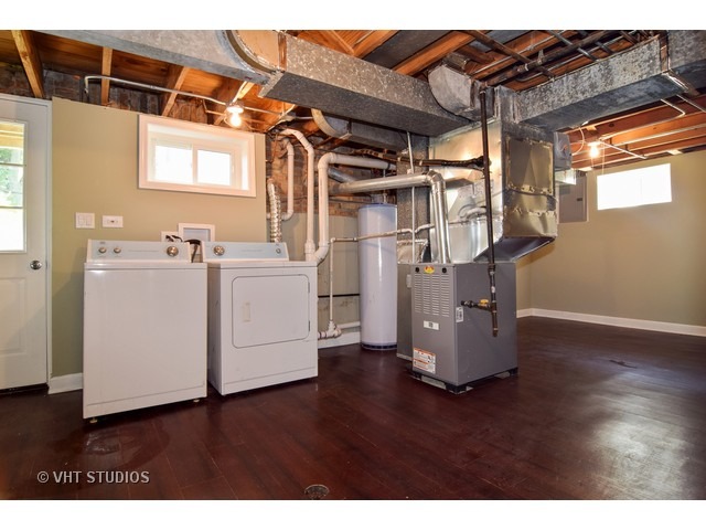 119 N Main St, Mount Prospect, IL 60056 photo 13