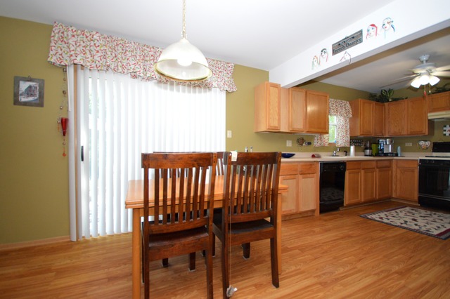 1300 Brookfield Dr, Plainfield, IL 60586 photo 9