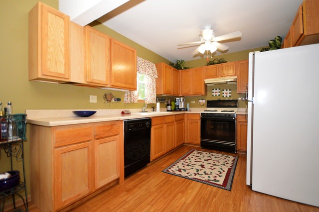 1300 Brookfield Dr, Plainfield, IL 60586 photo 8