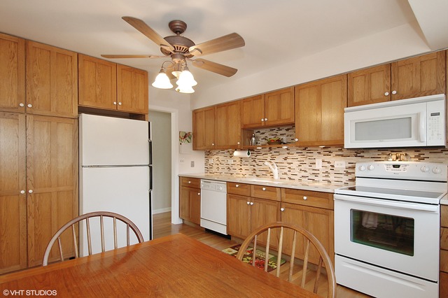 4050 Mason Dr, Hoffman Estates, IL 60192 photo 7