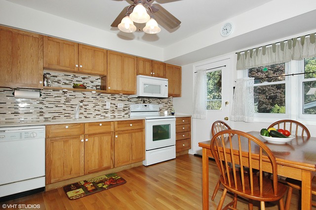 4050 Mason Dr, Hoffman Estates, IL 60192 photo 8