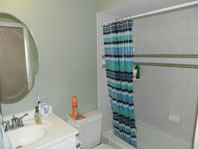 185 Gregory St #10, Aurora, IL 60504 photo 8