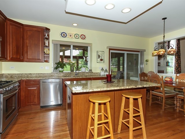 570 Brookside Ave, Algonquin, IL 60102 photo 8