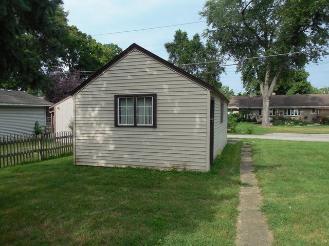 620 S Enos Ave, Kankakee, IL 60901 photo 3