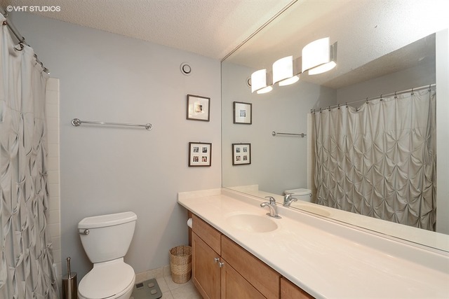 30 E Huron St #3006, Chicago, IL 60611 photo 9