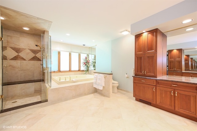 362 Trinity Ln, Oak Brook, IL 60523 photo 19