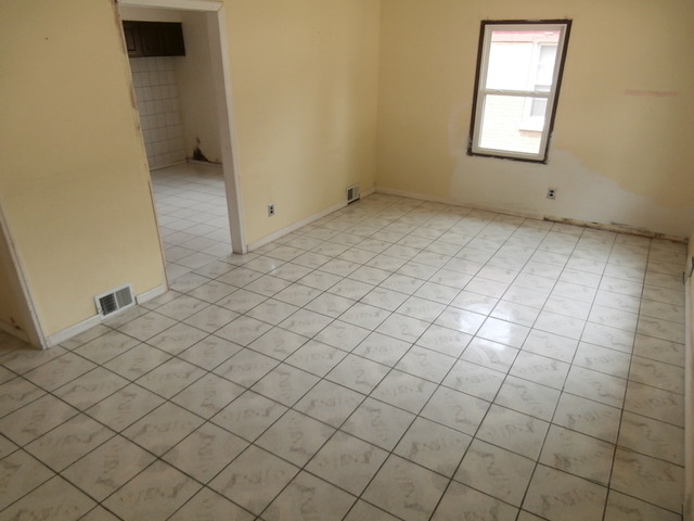 1316 N Ashbel Ave, Berkeley, IL 60163 photo 5