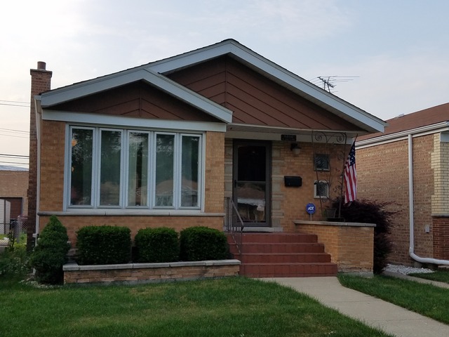 5806 W 63rd Pl, Chicago, IL 60638 photo 1