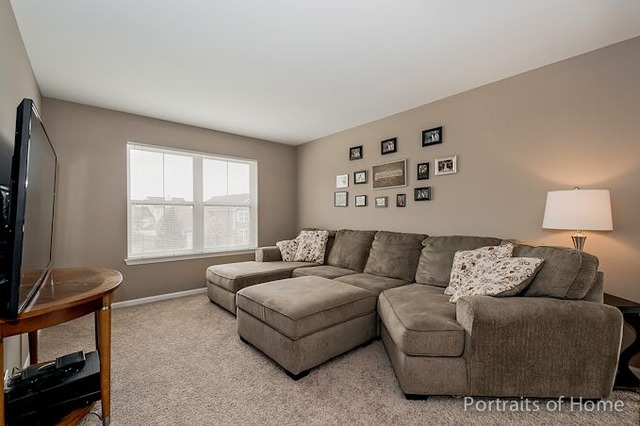 3070 Chalkstone Ave, Elgin, IL 60124 photo 15
