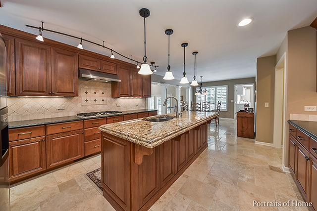592 Clarissa Ct, Naperville, IL 60540 photo 8