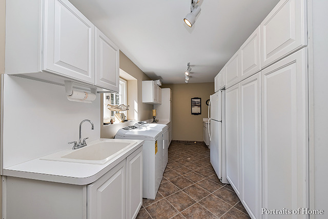 592 Clarissa Ct, Naperville, IL 60540 photo 21
